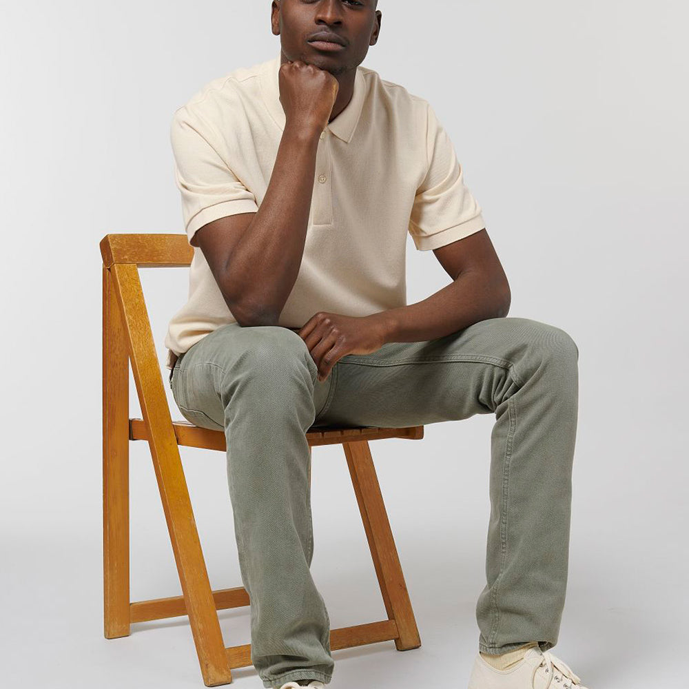
                  
                    LOOZE Blank Polo Medium Fit
                  
                